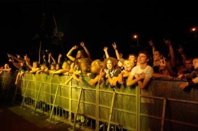 Muzika: į festivalį dažniausiai atvyksta net kelios roko gerbėjų kartos.
