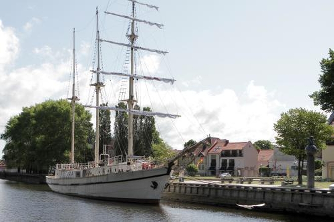 "Meridianą" perkels į sausumą