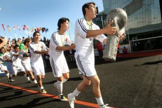 Benamių futbolo čempionai