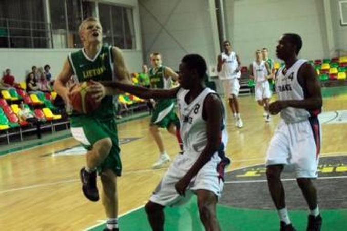Jėga: D.Dikčius mano, kad dauguma šešiolikmečių rinktinės žaidėjų turi nugalėtojo charakterį.
