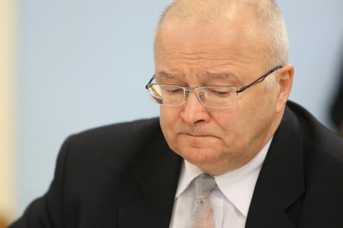 Rinkimų prievaizdas muistosi