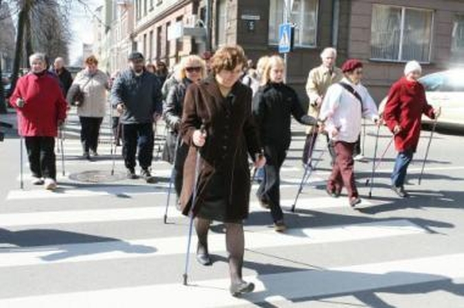 Populiarumas: šiaurietišku vaikščiojimu susidomi vis daugiau klaipėdiečių.