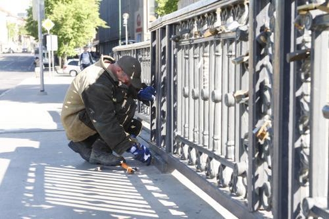 Biržos tiltą gelbėjo nuo rūdžių