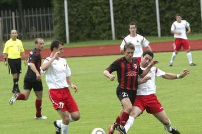 "Tauro" futbolininkai kovos su APOEL