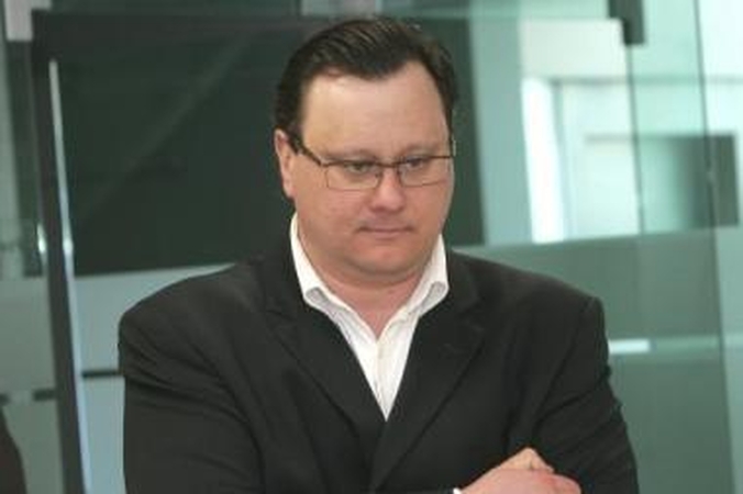 Akmuo: Finansų ministerija atmeta ekonomikos ir finansų ekspertų kritiką, kad Vyriausybė skolinasi pernelyg brangiai.