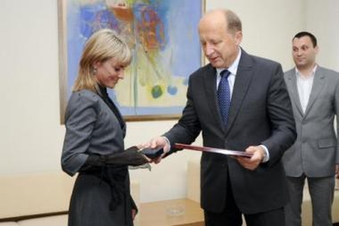 Grėsmė: jei įtarimai pasitvirtins, Ž.Balčiūnaitei gali tekti grąžinti premjero A.Kubiliaus įteiktą premiją.