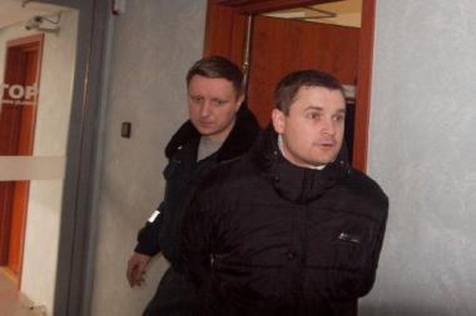 Gynyba: A.Urbonas (dešinėje) kaltas neprisipažįsta, o teisme pasinaudojo savo teise ir parodymų nedavė.