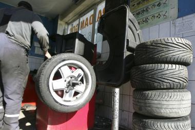 Padangos žiemai: nuo restauruotų iki dygliuotų. Kas geriau?