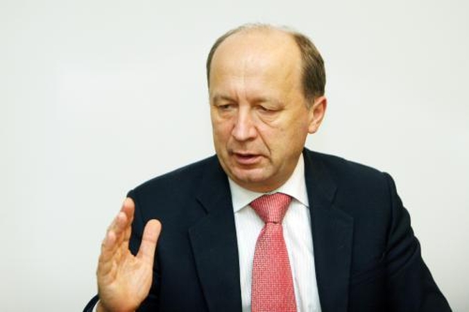 Etikos sargai išteisino A.Kubilių