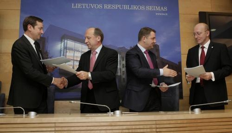 Pagrūmojo ir atvėso?