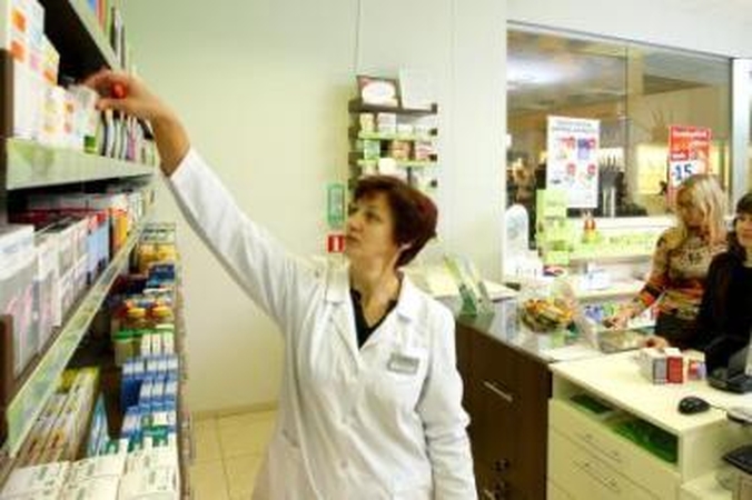Įtaka: rinkdamiesi antivirusinius vaistus pirkėjai vadovaujasi reklama arba iš lūpų į lūpas sklindančia informacija.