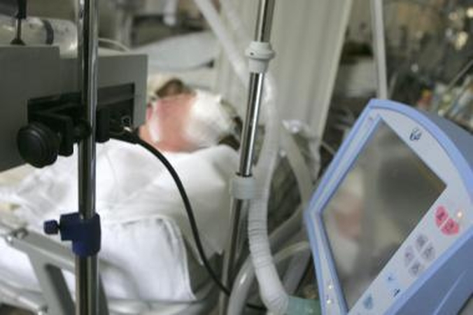 Tvarka: sveikatos apsaugos sistema tampa vis labiau kenksminga pacientams – net ir skaudžios nelaimės ištiktas žmogus turi dairytis, iš kur gauti pinigų privalomiems mokesčiams.