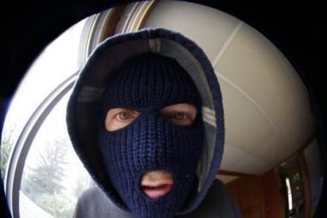 Ar reikia ginti kaimynų turtą?