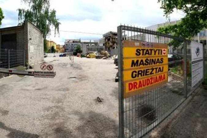 Kaina: šiuo metu "Merkurijaus" aikštelė virto statybviete, už kurią savivaldybei kas mėnesį mokama 2,5 tūkst. litų.