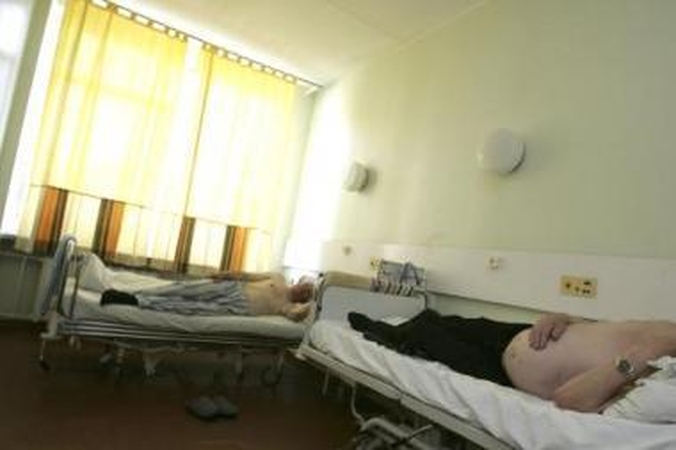 Tvanku: nuo karštos saulės pacientus palatose saugo žaliuzės ir užuolaidos.