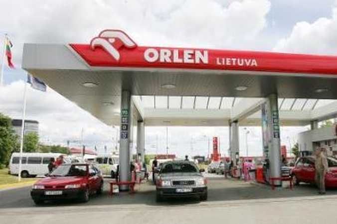 Tyrimas: kratos "Orlen Lietuvos" gamykloje ir jos valdomame degalinių tinkle nebus paskutinis tyrėjų žingsnis, tad įtariamųjų būrys gali dar labiau išsiplėsti.