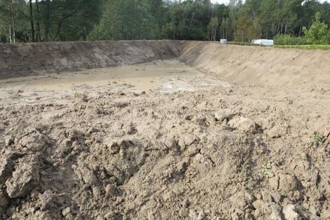 Ežerą tikimasi išvalyti dar šiemet