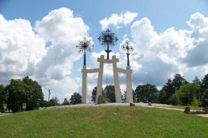 Įvertinimas: V.Kuzinui karūną uždėjo ne vienus metus Kalvių kalviu tituluotas alytiškis Vytautas Jarutis.