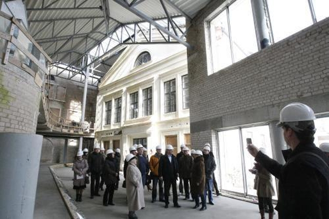 Dramos teatras tvarkomas iš vidaus