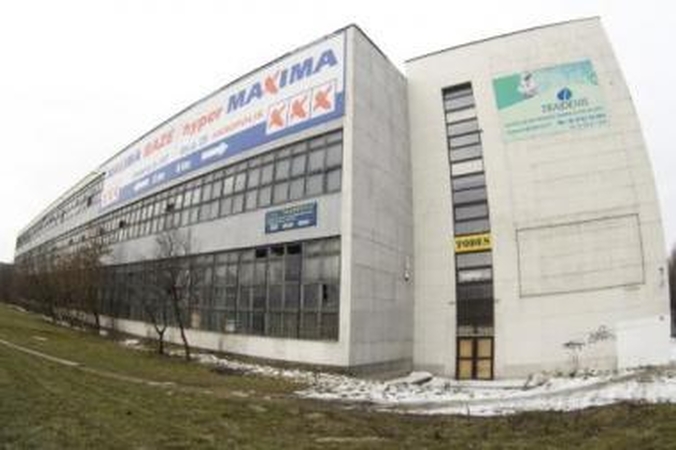 Atsilaikė: valstybė dar pakovos dėl to, kad "Akropolio" statytojai už buvusios "Velgos" gamyklos sklypą sumokėtų visą kainą.