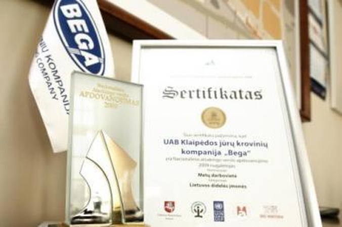 Įvertino: pirmą kartą rinkimuose dalyvavusiai kompanijai "Bega" buvo įteiktas "Metų darbovietės" titulas.