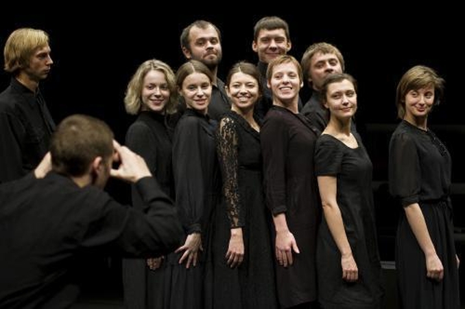 "Atviras ratas" pakelia užsklandą