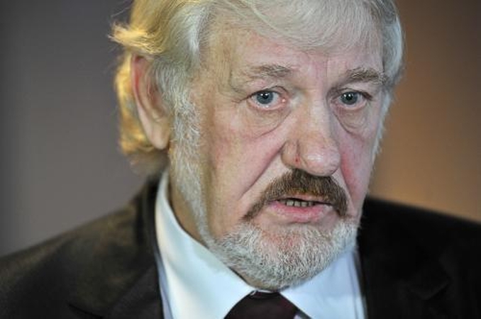 Ar reikia skirti paramą pinigais?