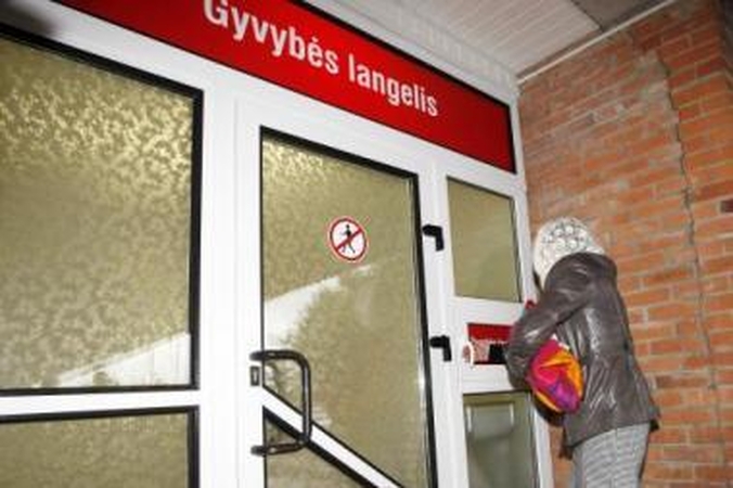 Pasitvirtino: pernai gyvybės langelio atidarymo metu surengta kūdikio palikimo inscenizacija šią savaitę virto realybe.