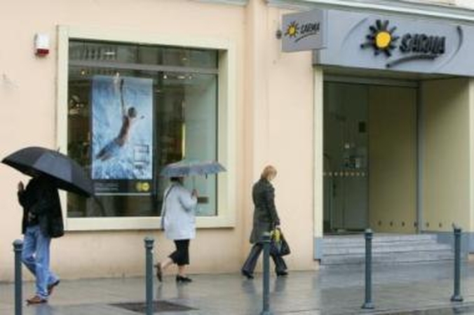 Sukruto: vakar – paskutinę "Sarmos" darbo dieną – joje netrūko pigiau kosmetikos norinčių įsigyti pirkėjų.