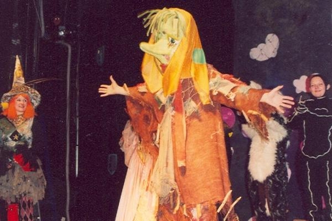 Vaikais ir ateitimi tikintis teatras