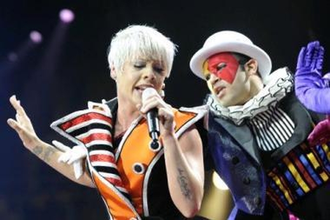 Nutolo: atlikėjos Pink Vilniuje nesulauksime. Jos agentas nutraukė dar pernai su lietuviais pasirašytą sutartį.