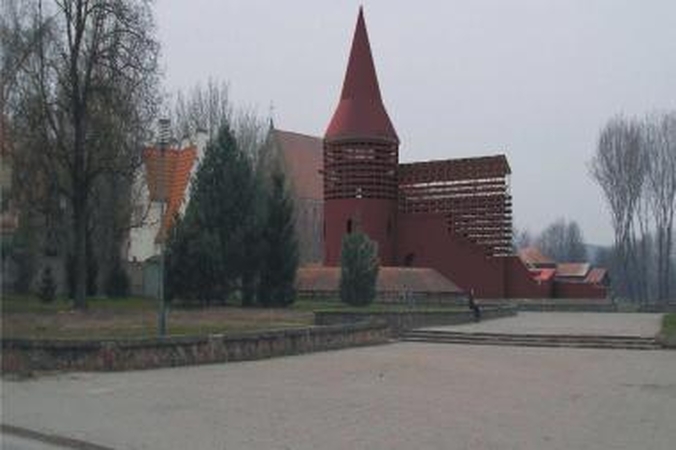 Pilis – su optinės apgaulės elementais