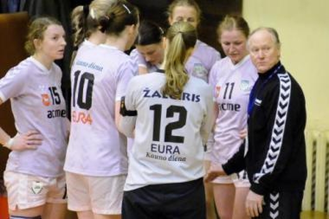 Išmėginimas: A.Skarbaliaus (dešinėje) treniruojamų Kauno žalgiriečių gretos išretėjo prieš svarbiausią sezono etapą – atkrintamąsias varžybas.