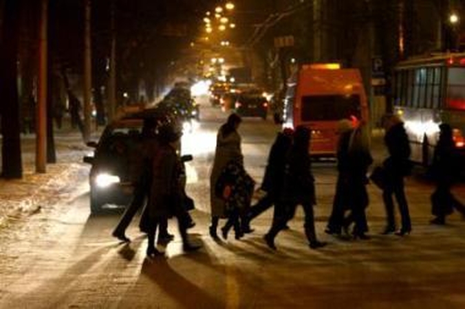 Kaina: miesto gatvėse išjungus dalį šviestuvų, nukenčia daugiau pėsčiųjų.