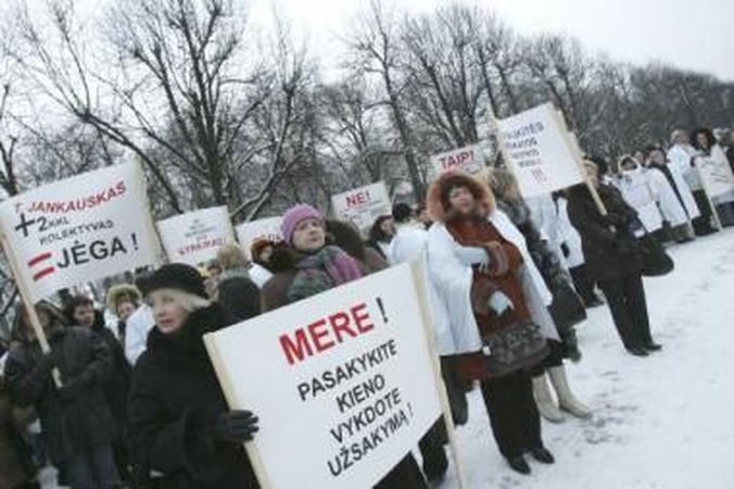 Gydytojai netiki meru
