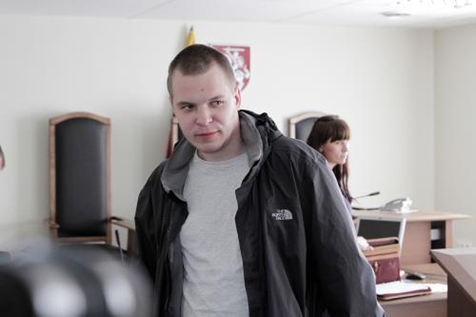 Už terliones metus dirbs nemokamai