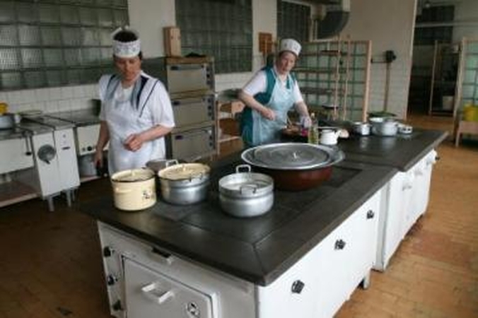 Tyrimas: pietus mokykloje valgo vos 30 proc. uostamiesčio moksleivių.