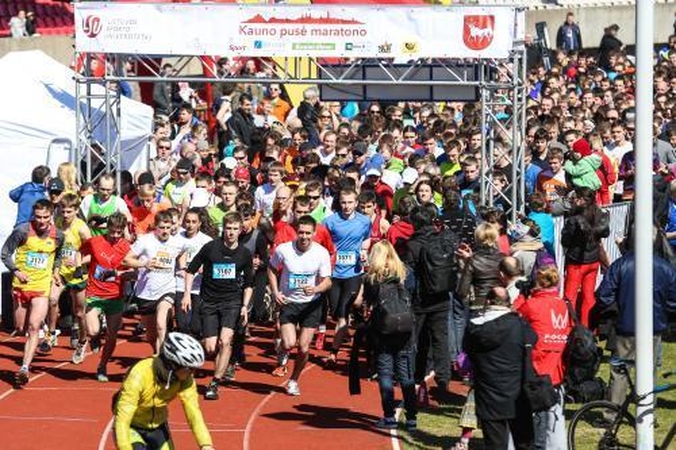 Kaune maratoną bėgo ir R.Kazlas