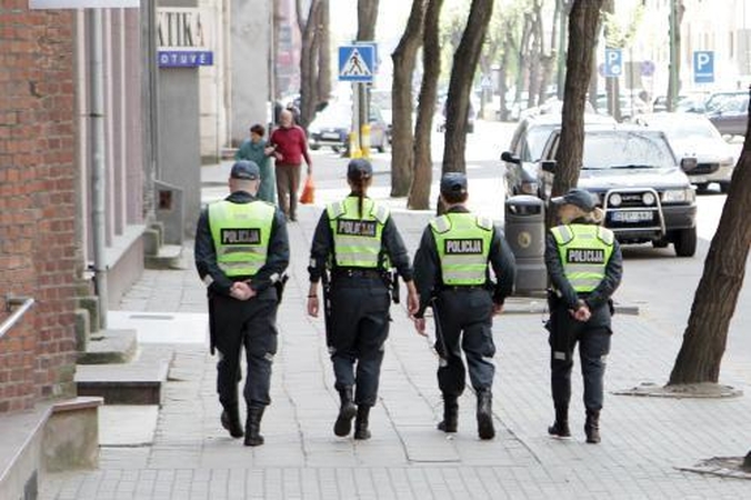 Nustebino pareigūnų humaniškumas