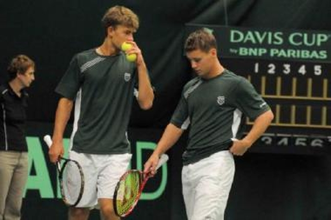 Tenisininkai Dubline parklupdė airius