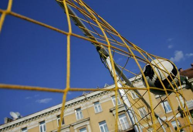 Investuos į stadioną