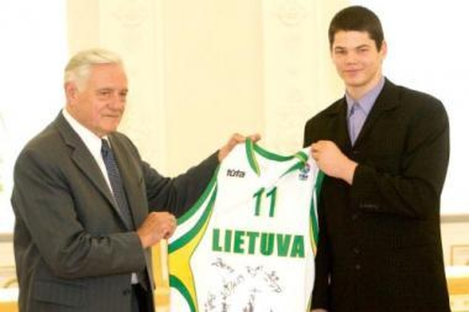 Viltis: J.Valančiūnas turėtų būti tvirtas jaunių rinktinės lyderis.