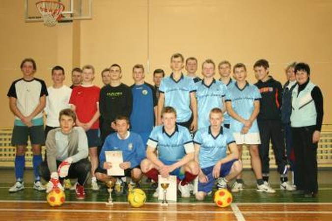 Moksleivių finalas – futbolo puošmena