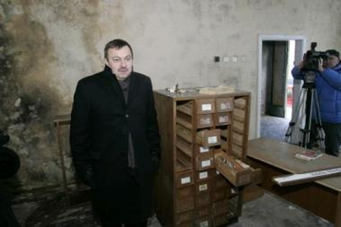 Skaičiavimai: vakar mero aplankytos Žirmūnų bibliotekos remontui reiktų apie 3 mln. litų.