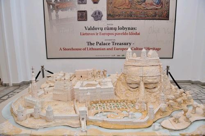 Rūmus papildė moksleivių kūrinys