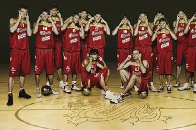 Pekino skandalai: rasizmas, dopingas, klastotės