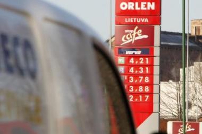 Automobilinių dujų brangimas stebina (papildyta)