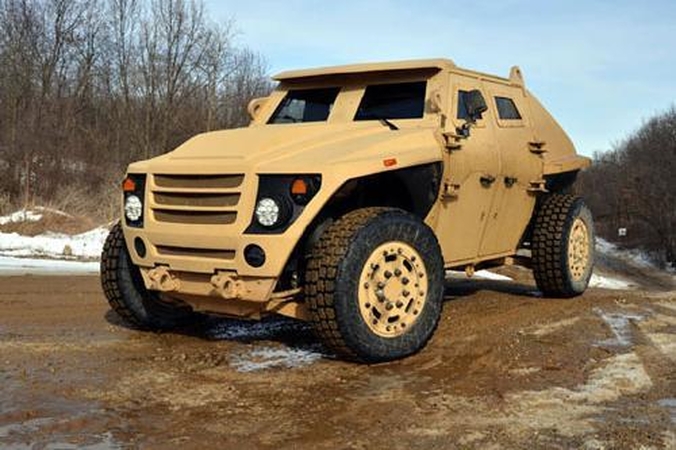 Kas pakeis legendinį "Humvee"?