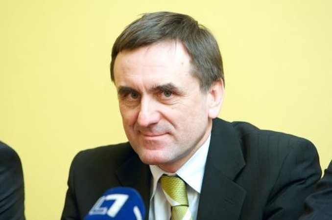 Partija – šeimos rankose