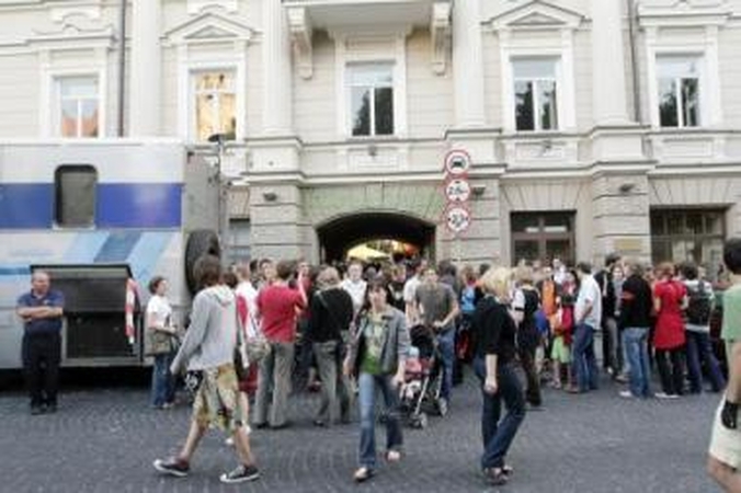 Kiemas atvers duris vasarai